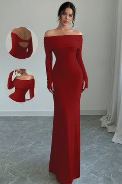 Burgundy off-shoulder long sleeve maxi dress, fitted silhouette with neckline off-shoulder.